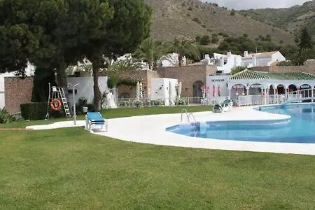 Hermosa Casa Con Terraza E Increibles Vistas Al Mar Y La Montana Nerja 0*,