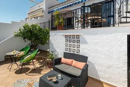 Holiday home Hermosa Casa Con Terraza E Increibles Vistas Al Mar Y La Montana Nerja Spain