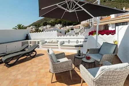 Hermosa Casa Con Terraza E Increibles Vistas Al Mar Y La Montana Nerja Holiday home