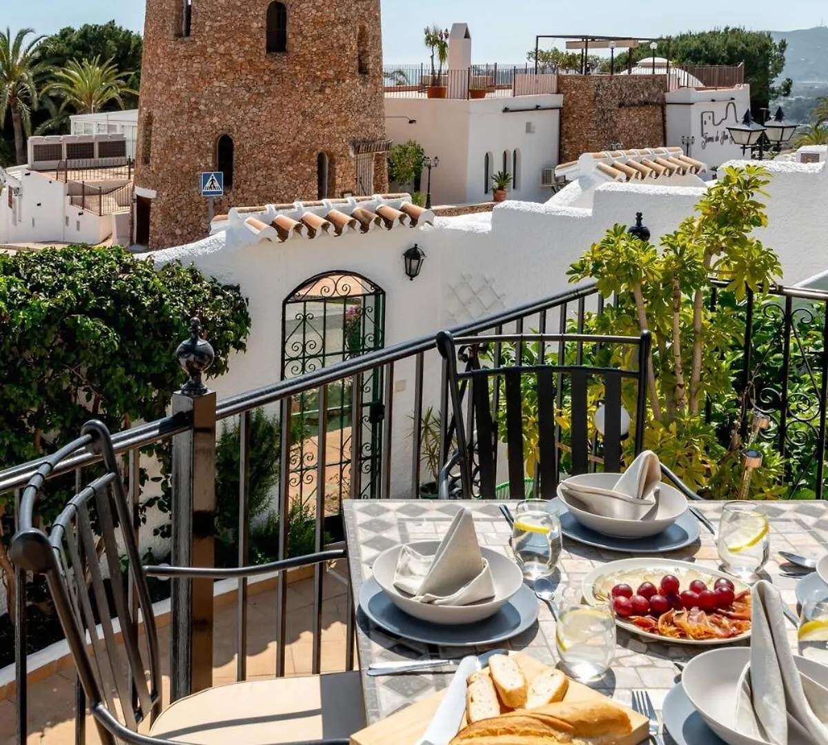 Holiday home Hermosa Casa Con Terraza E Increibles Vistas Al Mar Y La Montana Nerja